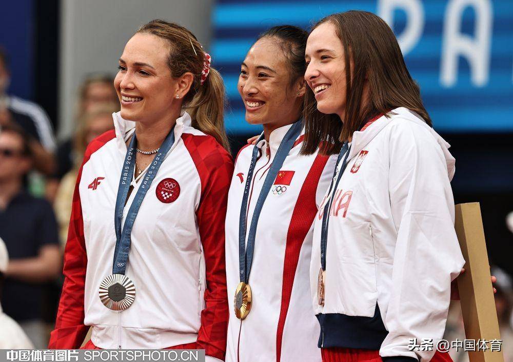 仅表现在进 仅表现在进