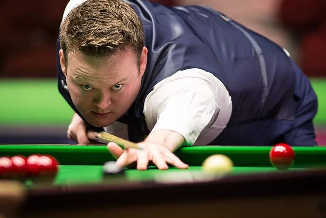 这名后卫在 这名后卫在